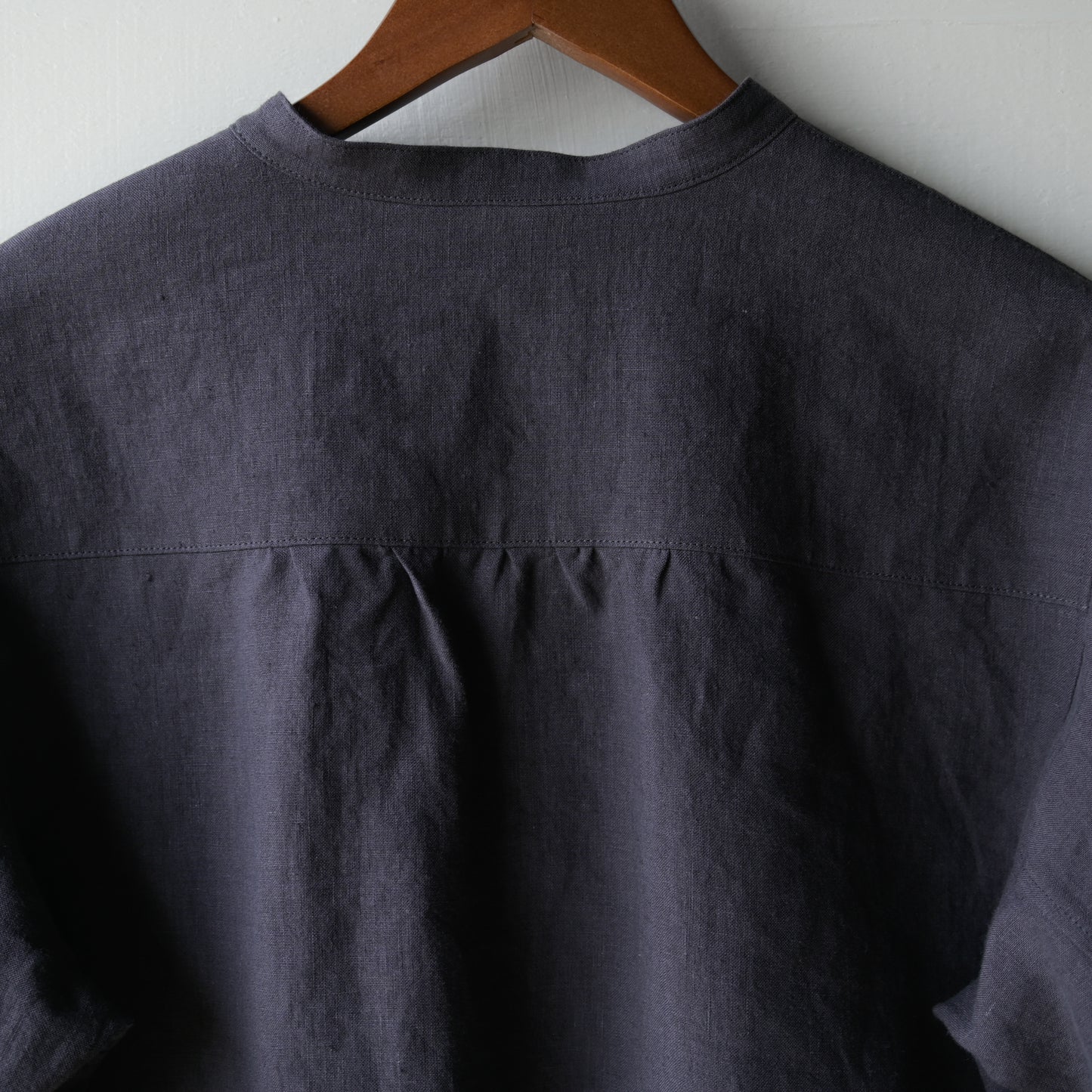 "work" linen pullover shirt -women's- <color: Charcoal>