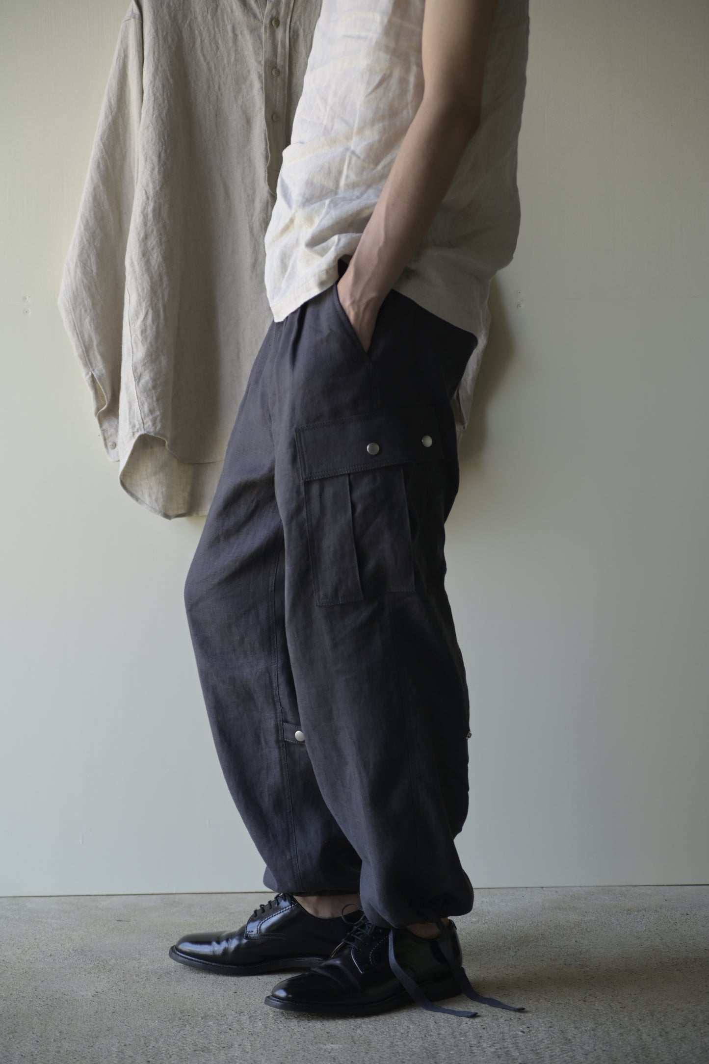 "work" linen cargo pants -men's- <color: Charcoal>