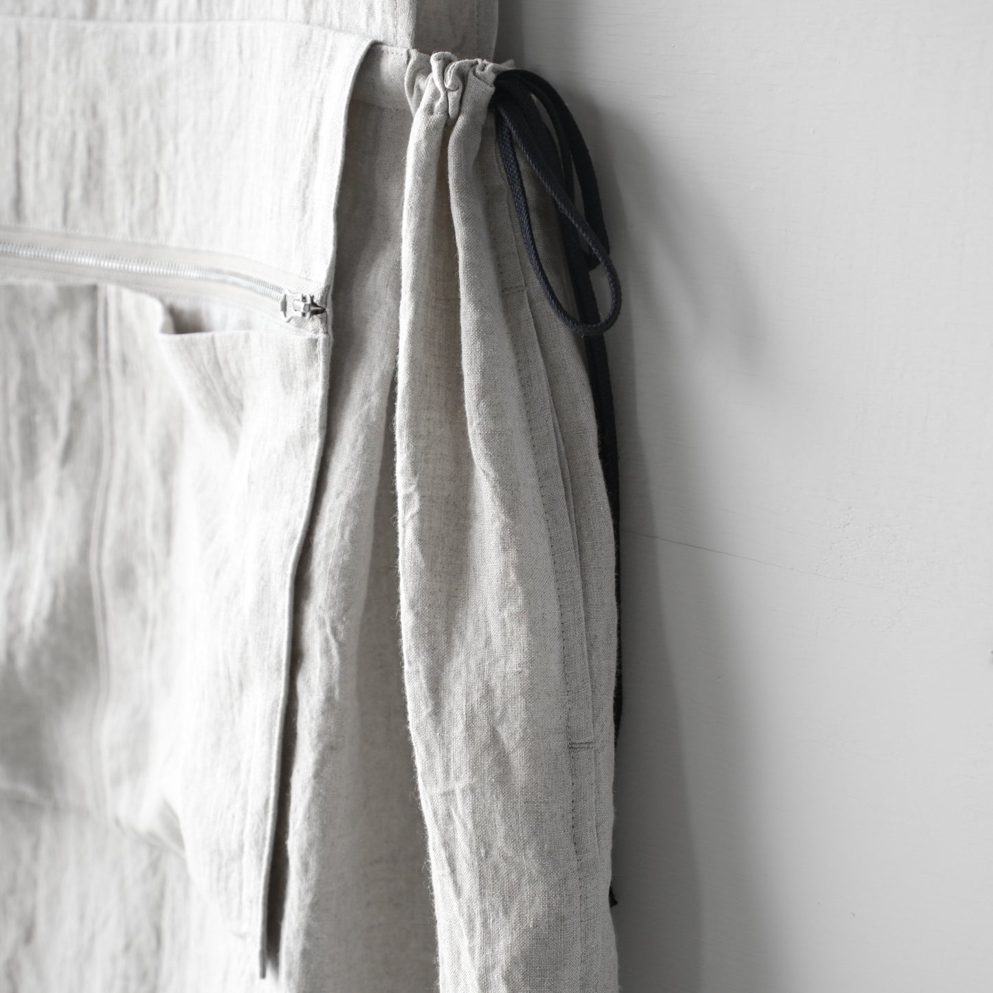 "work" linen dress apron <color: Natural>