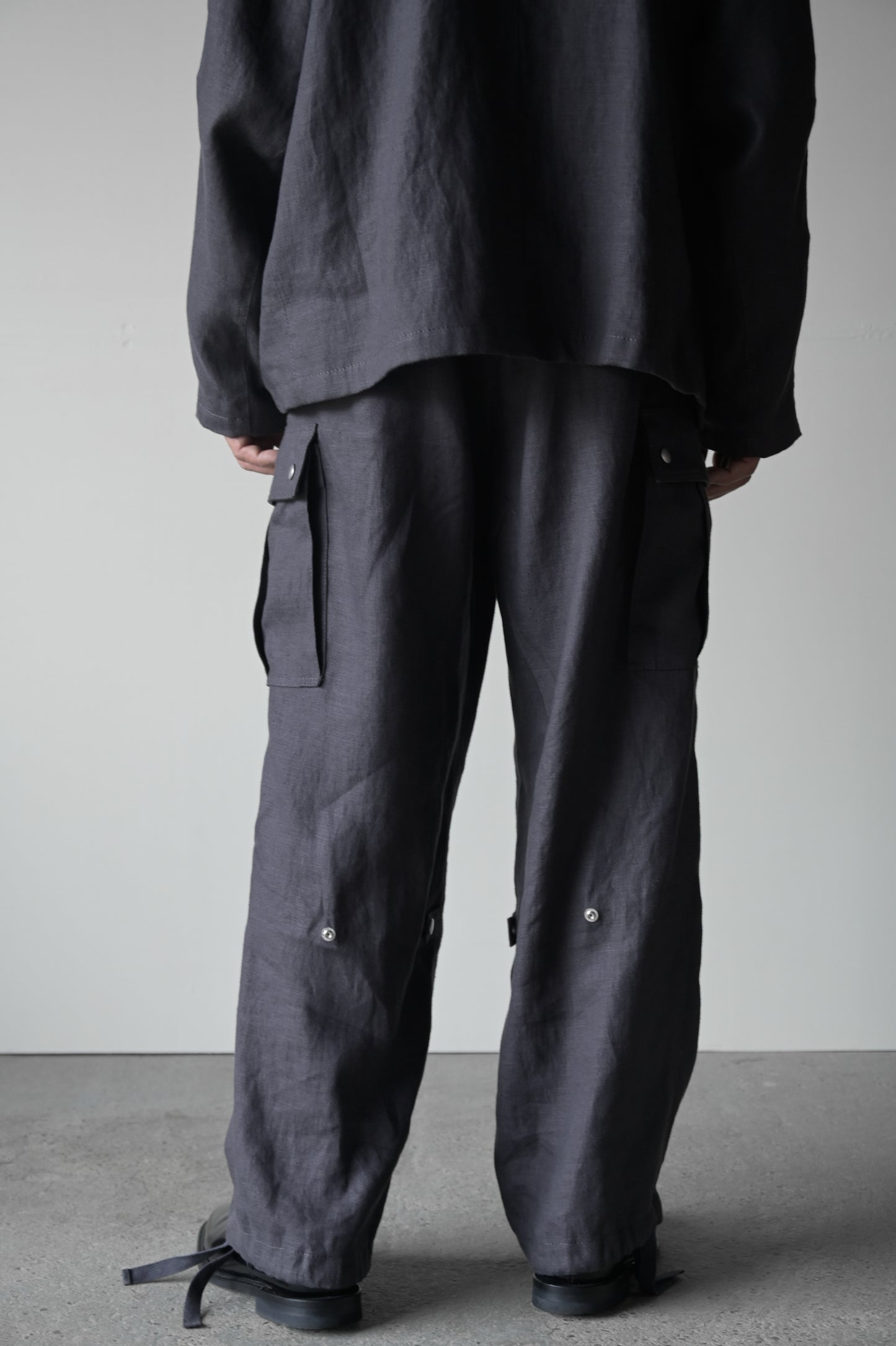 "work" linen cargo pants  -men's- <color: Charcoal>