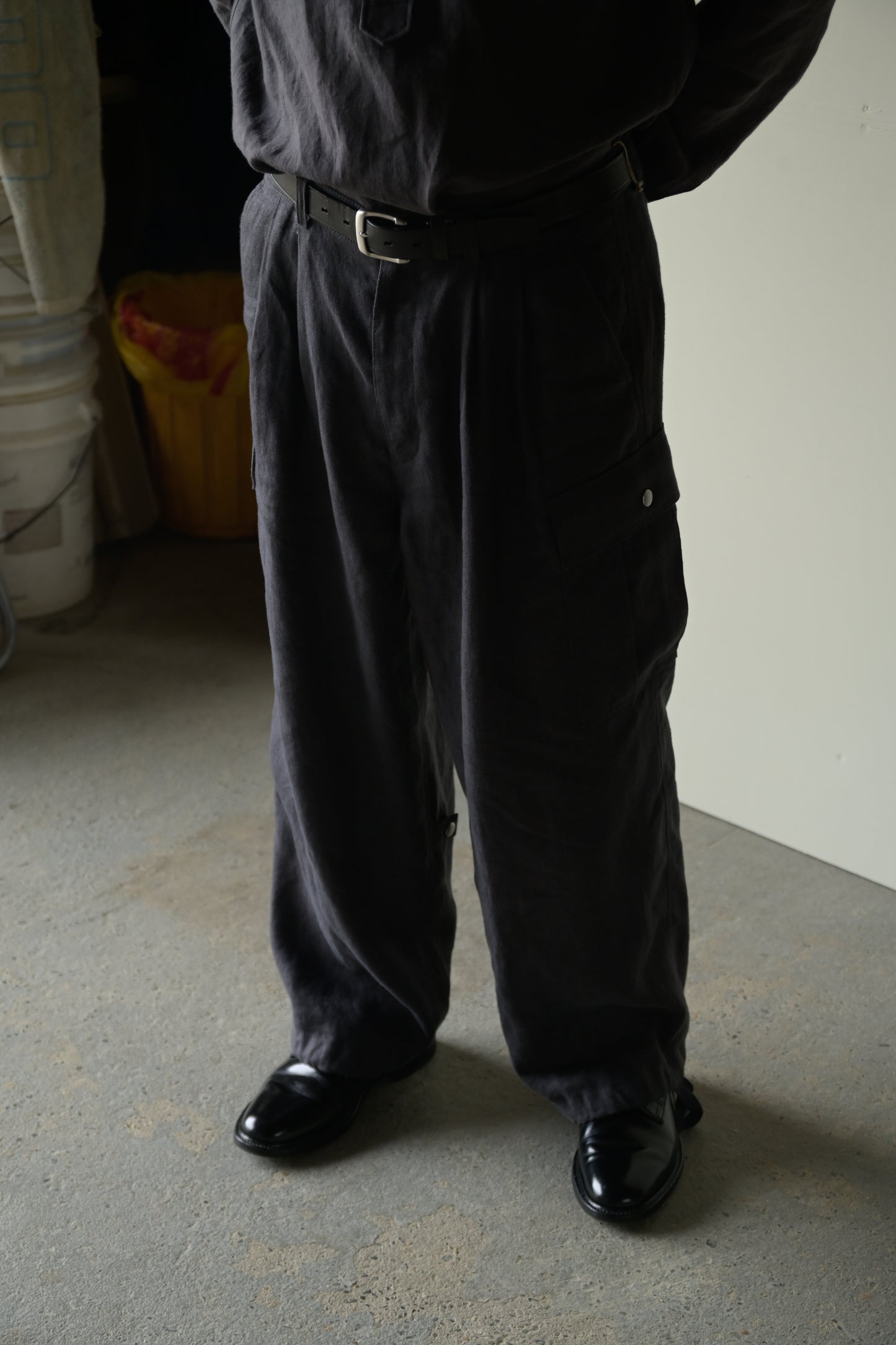 "work" linen cargo pants  -men's- <color: Charcoal>